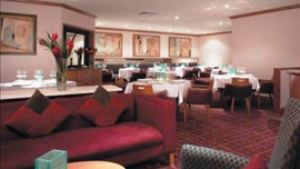 Vespers Restaurant, Apollo Hotel