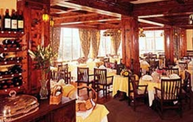 Butler Arms Hotel, Charlie's Restaurant