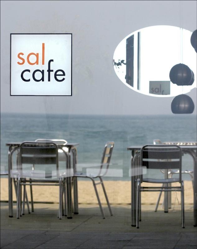 Logo, Sal Cafe, Passeig Marítim de la Barceloneta, Barcelona